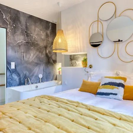 Le Jeanne D'arc, Vue Sur La Place Du Vieux Marché Appartement