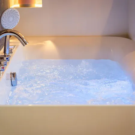 Appartement Le Jeanne D'arc, Vue Sur La Place Du Vieux Marché *