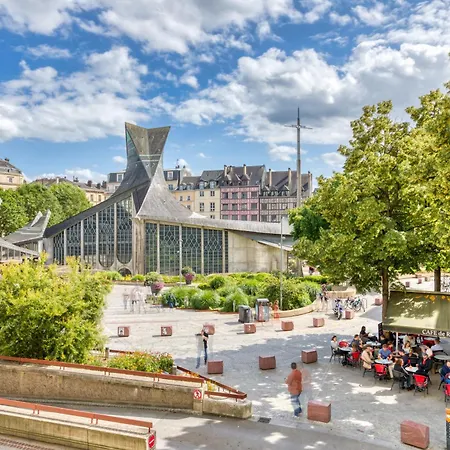 Appartement Le Jeanne D'arc, Vue Sur La Place Du Vieux Marché